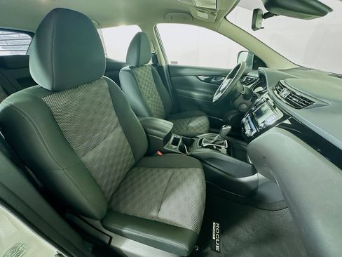 Used 2022 Nissan Rogue Sport SV image 28