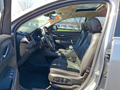 Certified 2020 GMC Acadia Denali w/ Technology Package AWD/4WD image 18