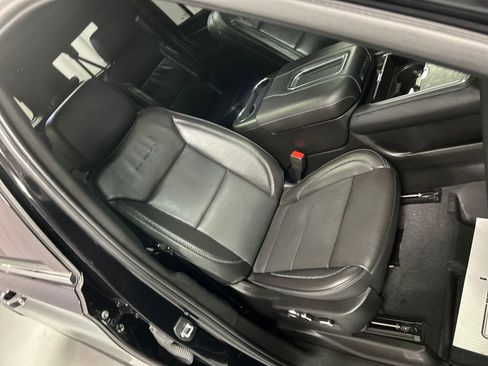 Used 2024 GMC Yukon XL Denali image 27