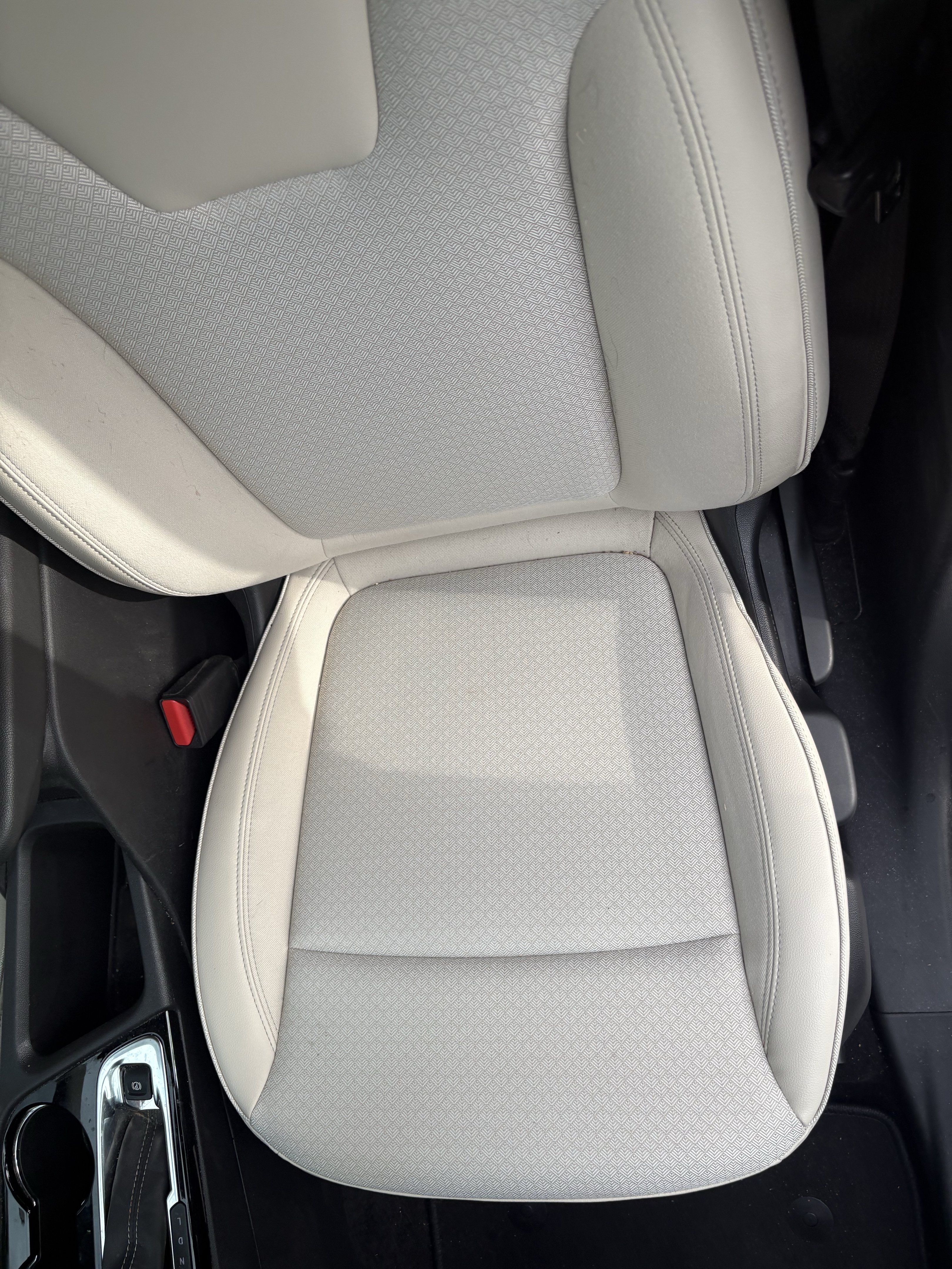 Certified 2024 Buick Encore GX Preferred FWD image 10