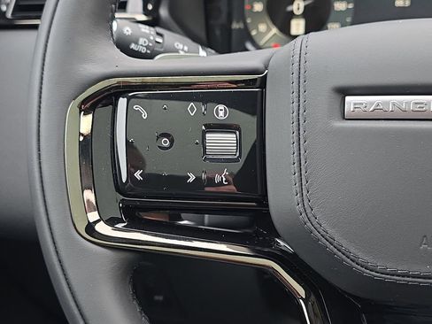 New 2026 Land Rover Range Rover Velar S AWD/4WD image 17