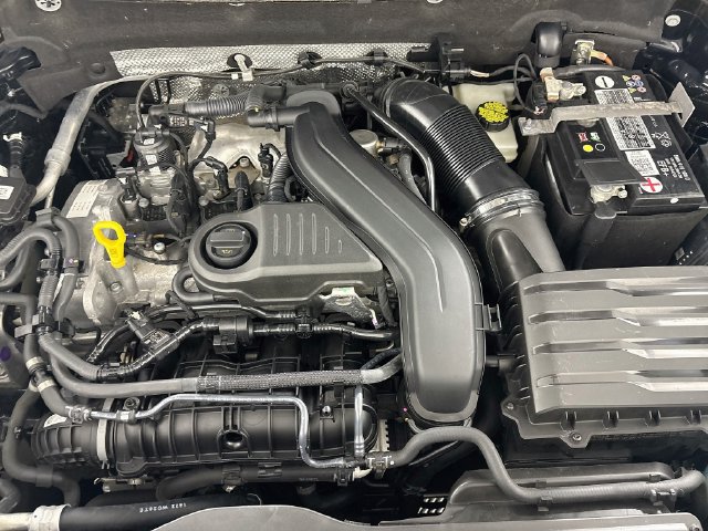 Certified 2023 Volkswagen Taos SEL AWD/4WD image 34