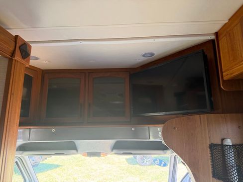 Used 2016 Mercedes-Benz Sprinter 3500 image 42