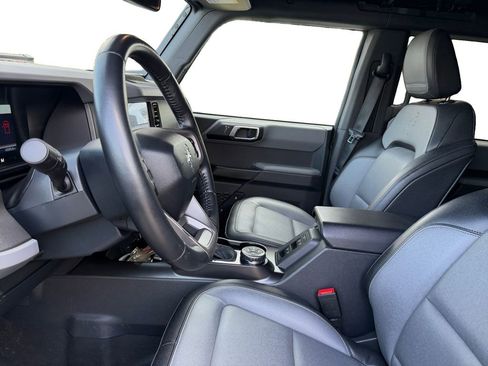 Used 2024 Ford Bronco Everglades image 9
