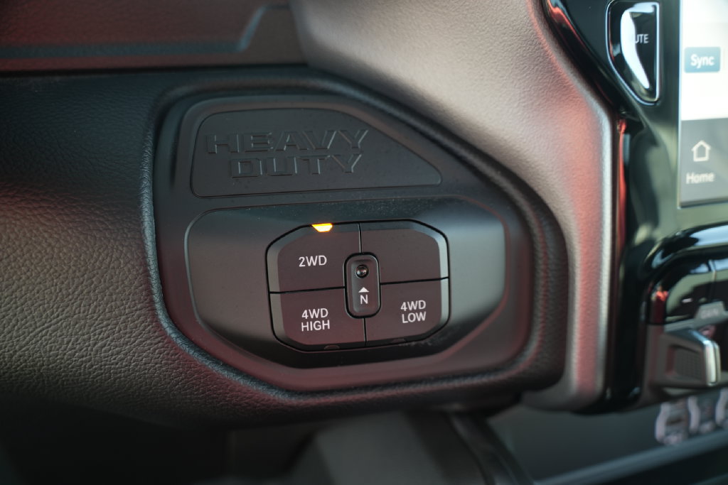 New 2026 RAM 2500 Laramie w/ Night Edition AWD/4WD image 33