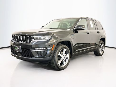 Used 2022 Jeep Grand Cherokee Limited 4xe AWD/4WD image 3