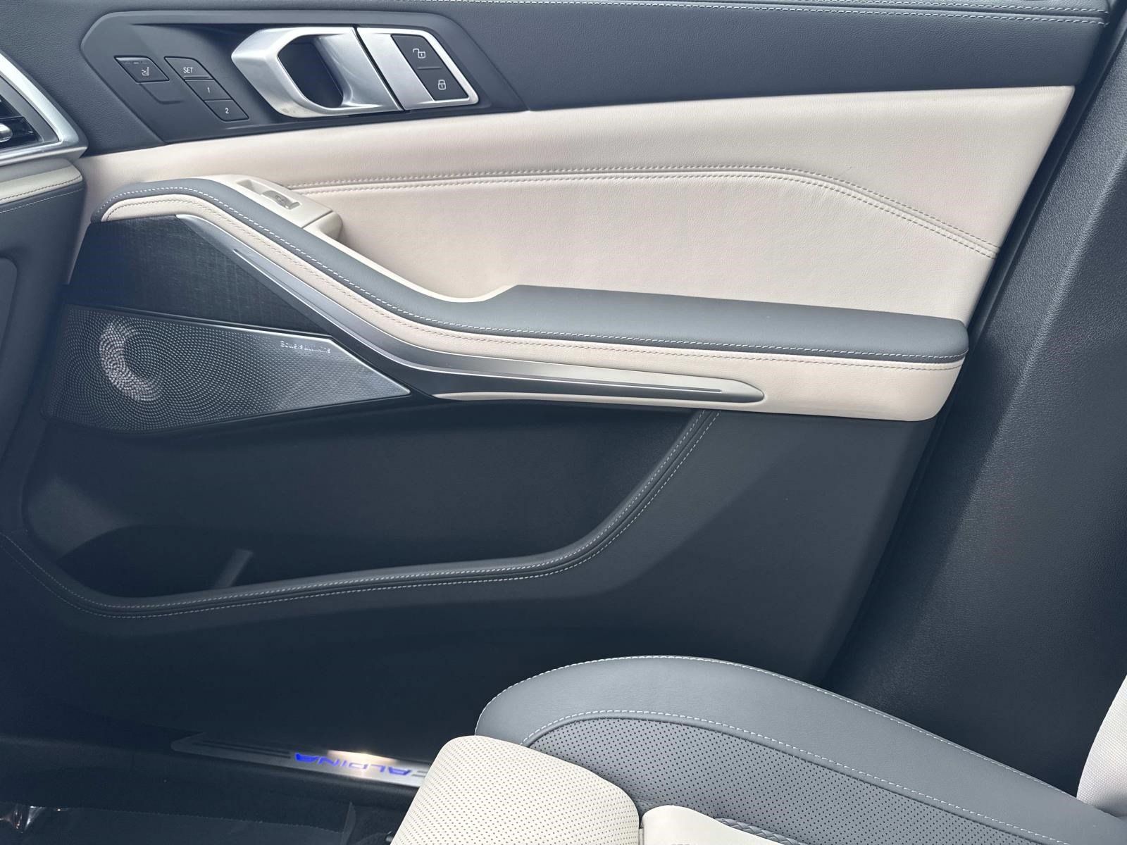 Certified 2025 BMW ALPINA XB7 AWD/4WD image 47