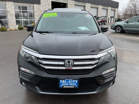 Used 2016 Honda Pilot Touring image 12