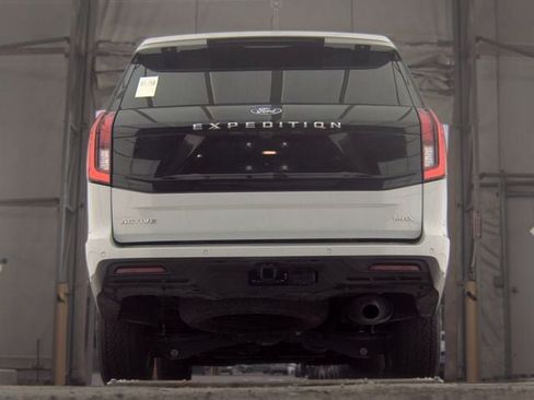 Certified 2025 Ford Expedition Max Active AWD/4WD image 9