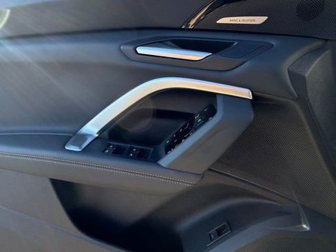 New 2025 Audi Q5 2.0T Premium Plus image 12
