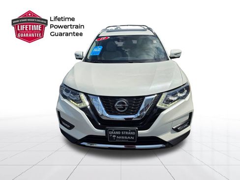 Used 2019 Nissan Rogue SL w/ Premium Package FWD image 4