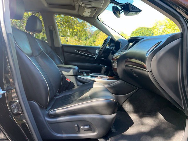 Used 2017 INFINITI QX60 FWD w/ Deluxe Technology Package image 22