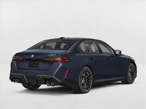 New 2027 BMW M5 AWD/4WD image 2
