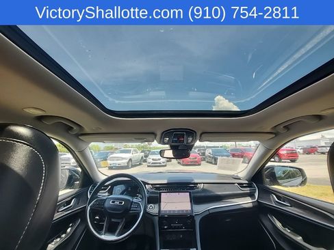 Certified 2022 Jeep Grand Cherokee L Limited AWD/4WD image 5