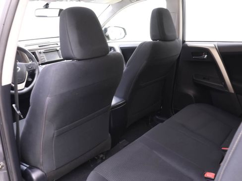 Used 2014 Toyota RAV4 XLE image 10
