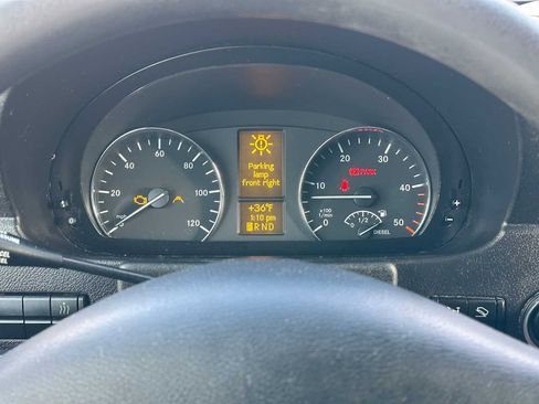 Used 2016 Freightliner Sprinter 2500 image 22