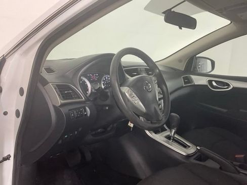 Used 2014 Nissan Sentra SR FWD image 14