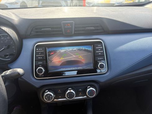 Used 2025 Nissan Versa SV FWD image 22