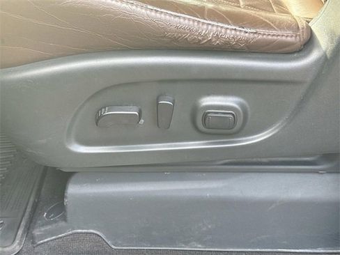 Used 2021 Nissan Titan Platinum Reserve w/ Off Road Protection Package image 28