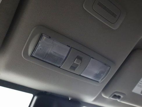 Used 2022 Nissan Frontier S image 19