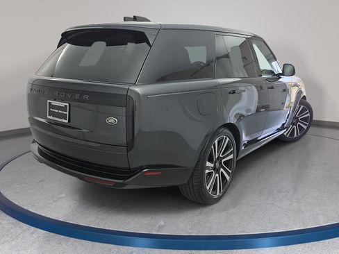 Certified 2023 Land Rover Range Rover SE image 5