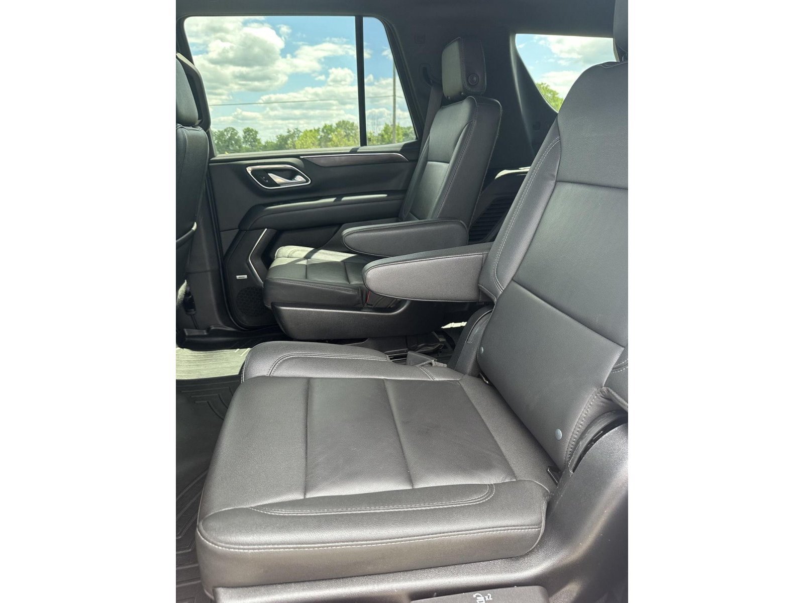 Used 2022 Chevrolet Tahoe LT AWD/4WD image 17