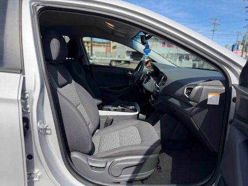 Used 2019 Hyundai Ioniq Electric image 34