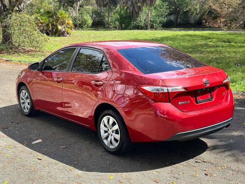 Used 2015 Toyota Corolla LE image 4