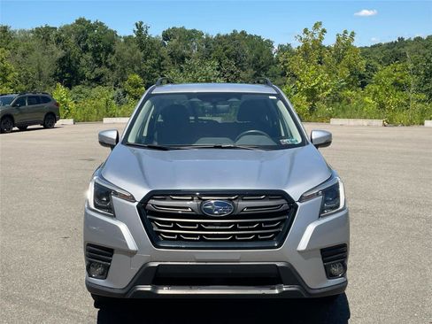 Used 2023 Subaru Forester Limited AWD/4WD image 5