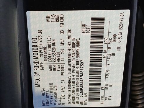 Used 2024 Lincoln Nautilus Premier w/ Jet Appearance Package image 35