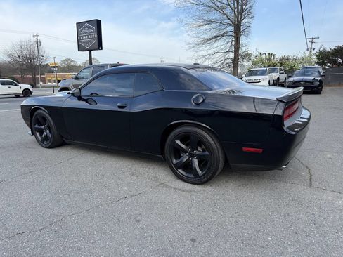 Used 2014 Dodge Challenger R/T w/ Blacktop Package image 7