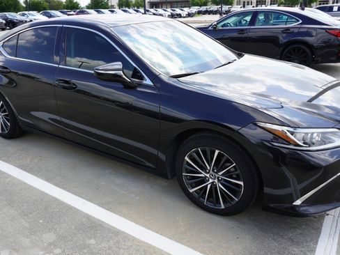 Used 2022 Lexus ES 350 w/ Premium Package image 3