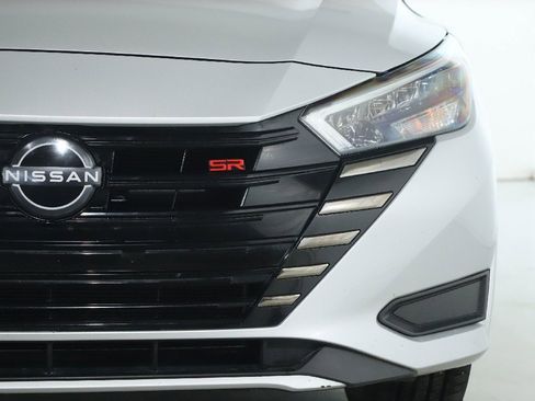 Used 2024 Nissan Versa SR image 8