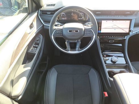 New 2026 Jeep Grand Cherokee L 4WD image 15