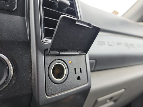 Used 2019 Ford F250 XLT w/ XLT Value Package AWD/4WD image 25