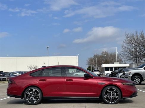 New 2026 Honda Accord SE image 3