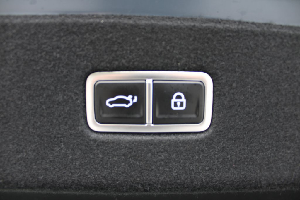 Used 2023 Hyundai Ioniq 6 Limited AWD/4WD image 37
