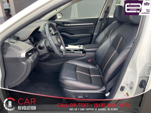 Used 2025 Nissan Altima 2.5 SR FWD image 13