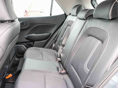 New 2026 Hyundai Venue SEL image 19