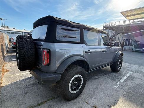 Used 2023 Ford Bronco Badlands image 24