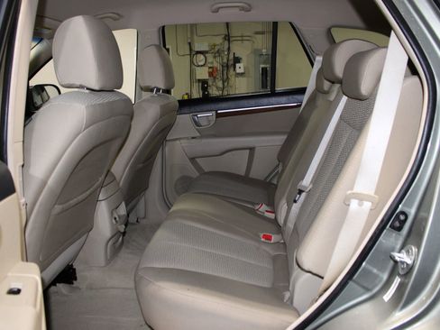 Used 2009 Hyundai Santa Fe GLS FWD image 20