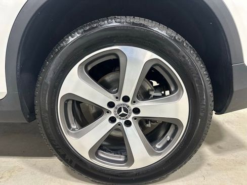 Used 2020 Mercedes-Benz GLC 300 4MATIC image 21