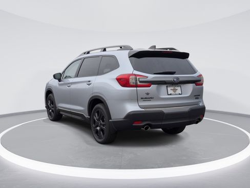 Certified 2025 Subaru Ascent Bronze Edition w/ Onyx Package AWD/4WD image 5