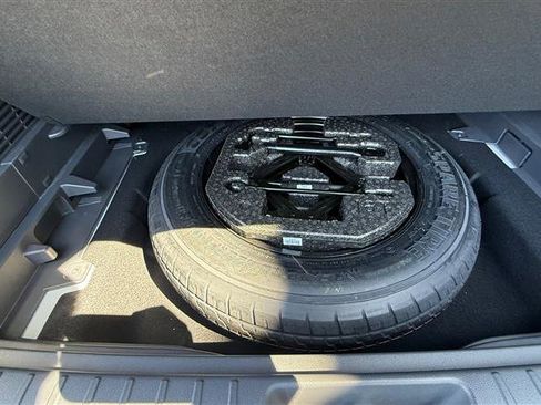 Used 2024 Hyundai Kona Limited image 33