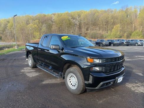 Used 2019 Chevrolet Silverado 1500 Custom w/ Custom Value Package AWD/4WD image 7
