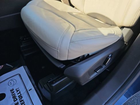 Used 2020 Ford Explorer Platinum AWD/4WD image 35