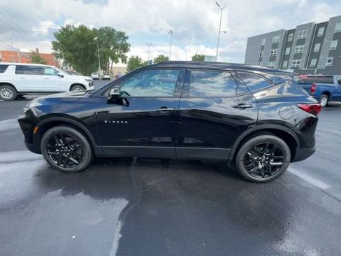 Used 2025 Chevrolet Blazer LT w/ Sound & Technology Package AWD/4WD image 5