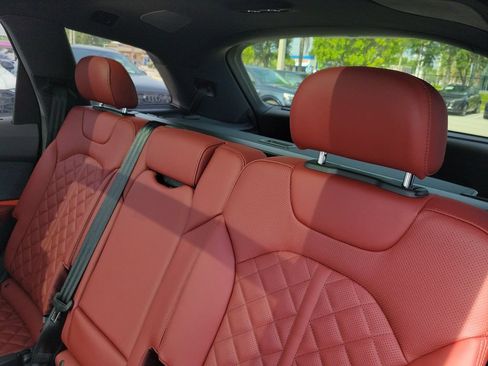 New 2026 Audi SQ7 Premium Plus AWD/4WD image 26