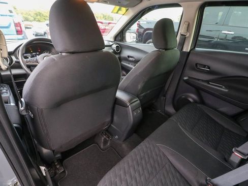 Used 2021 Nissan Kicks SV image 25