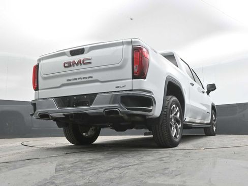 Used 2023 GMC Sierra 1500 SLT w/ SLT Premium Package AWD/4WD image 33